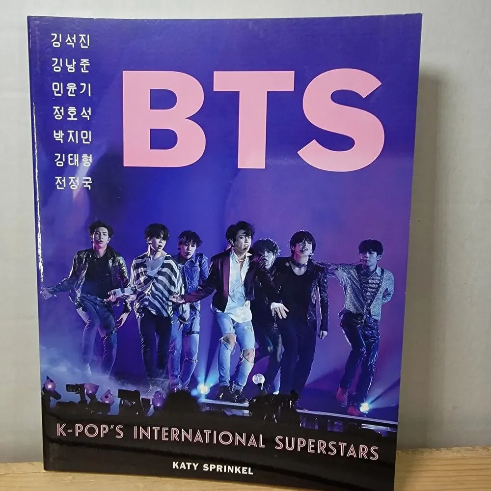 BOOK BTS K-Pop's International Superstars by Katie Sprinkel (paperback)